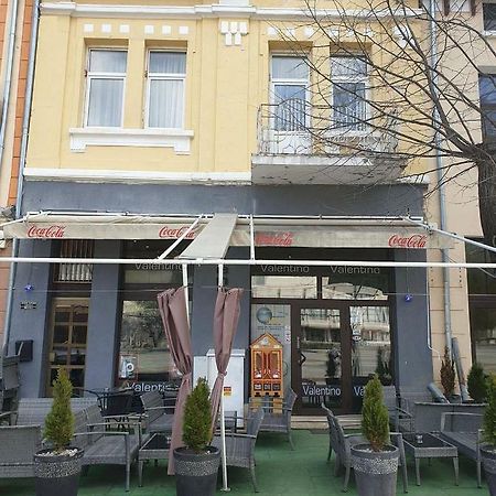 Валентино Hotel Vratsa Bagian luar foto