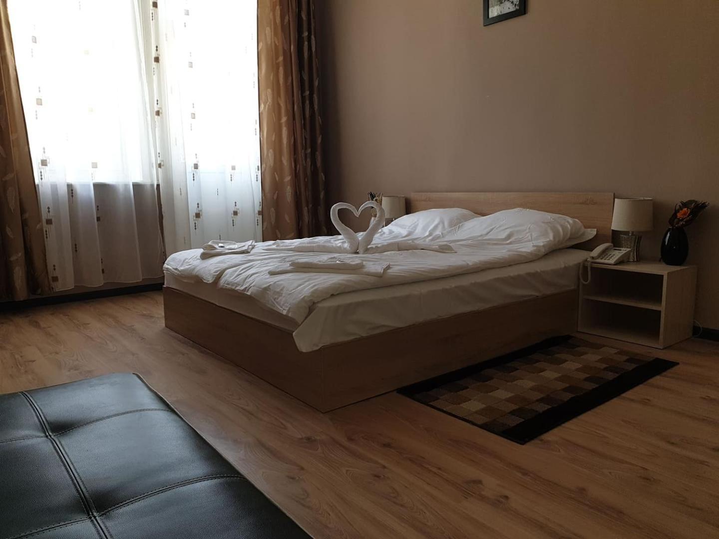 Валентино Hotel Vratsa Bagian luar foto