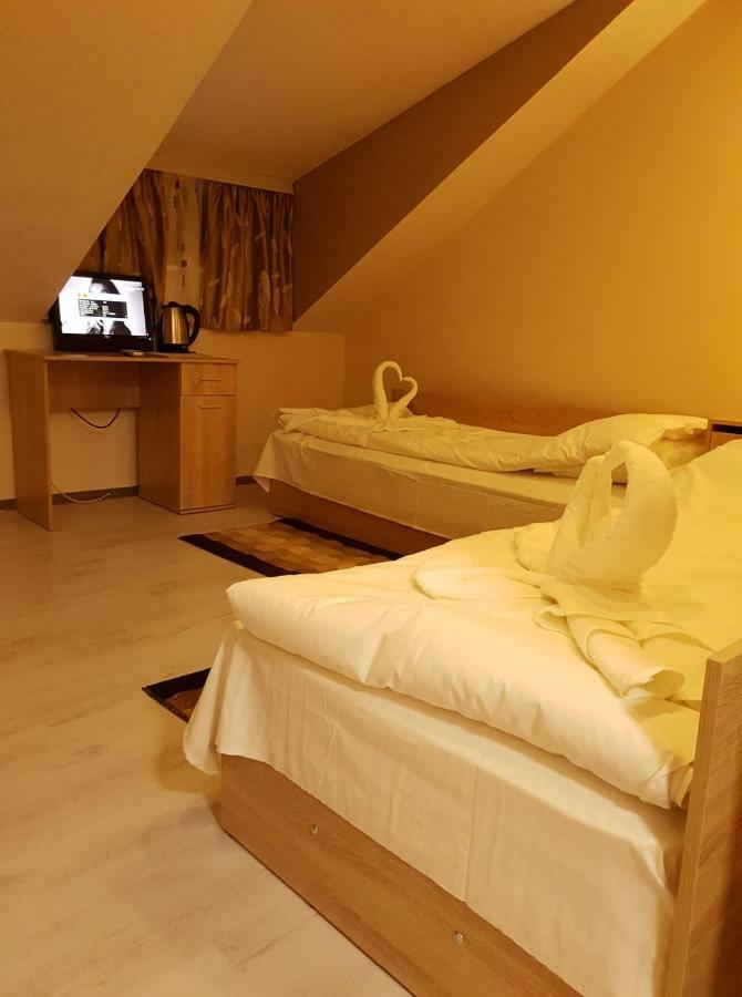 Валентино Hotel Vratsa Bagian luar foto