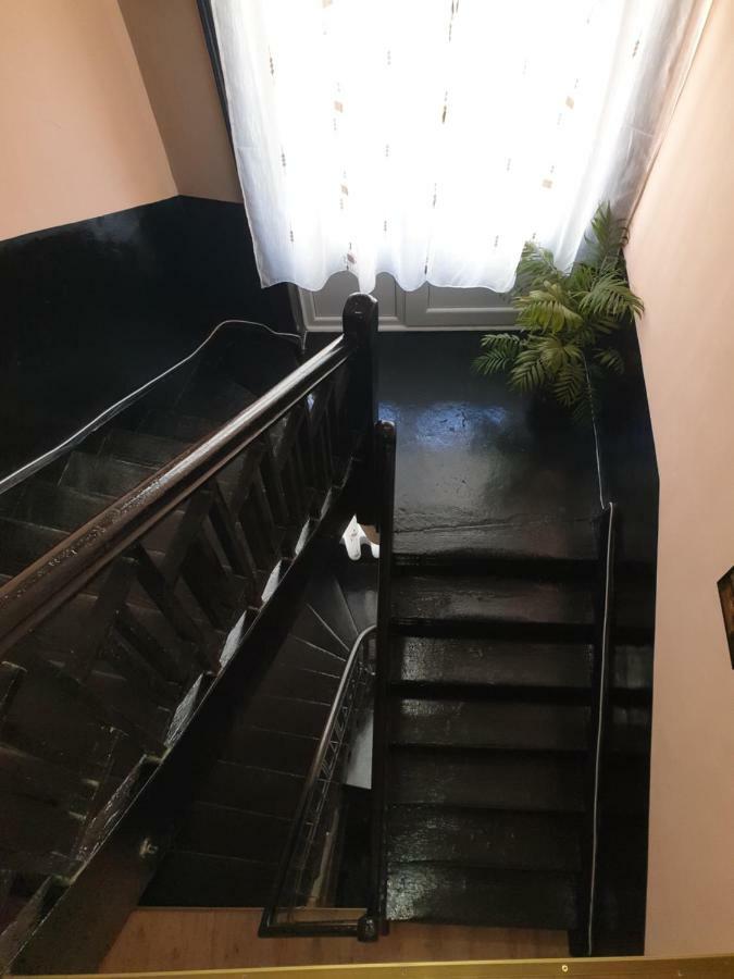 Валентино Hotel Vratsa Bagian luar foto