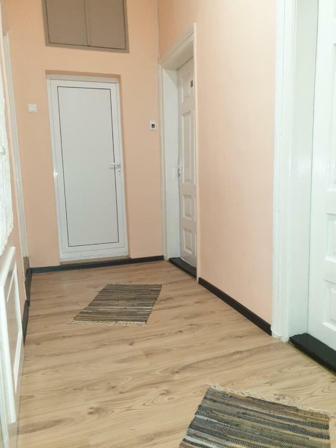 Валентино Hotel Vratsa Bagian luar foto